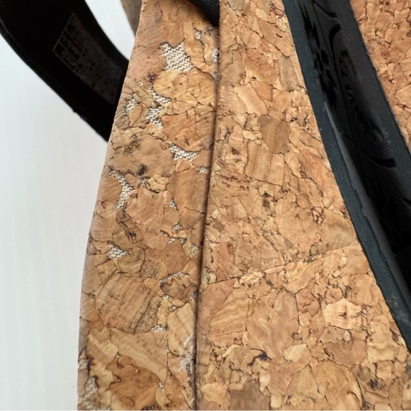 UGG Zoe Black and Tan Wedge Sandals - Picture 8 of 14